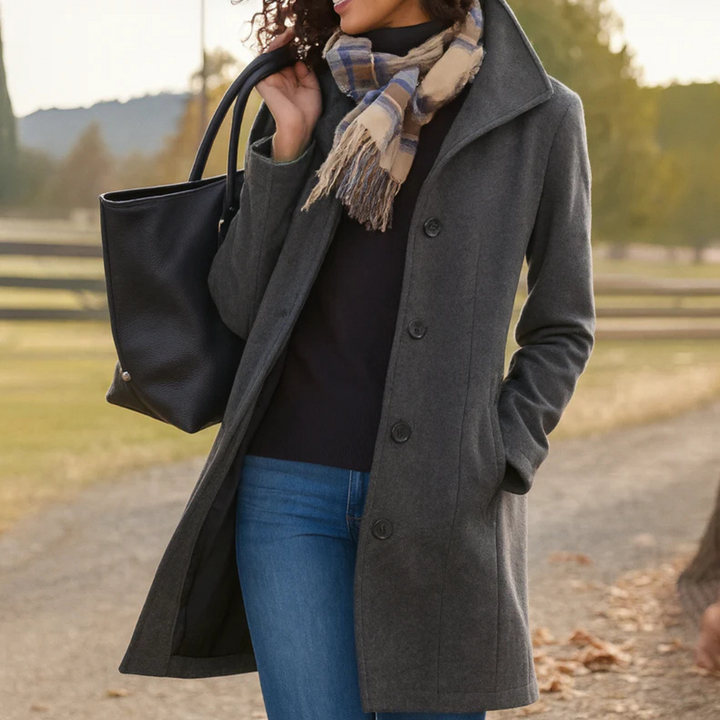 Elaine – Timeless Elegance Button Coat
