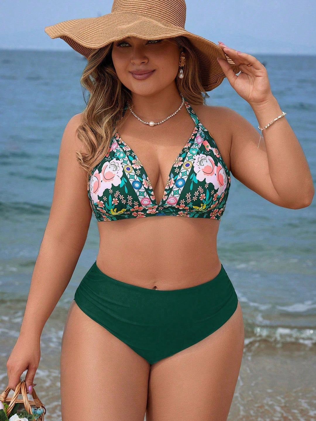 Plus Size Bikini Taís
