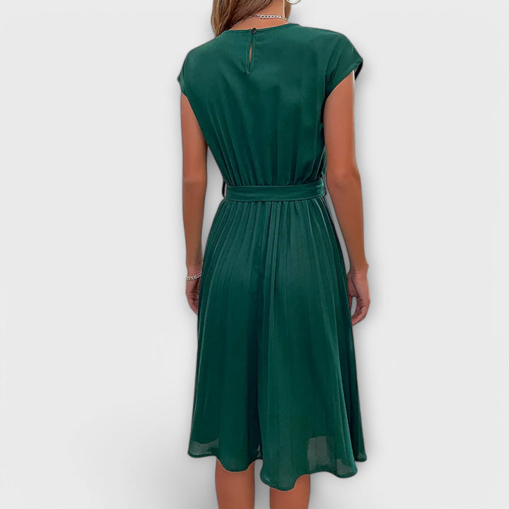 Claire - Casual Midi Dress with Short Sleeves and Pleats