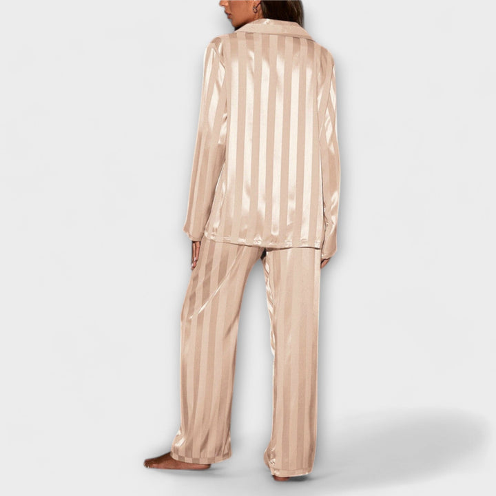 Flair - Luxurious Pajama