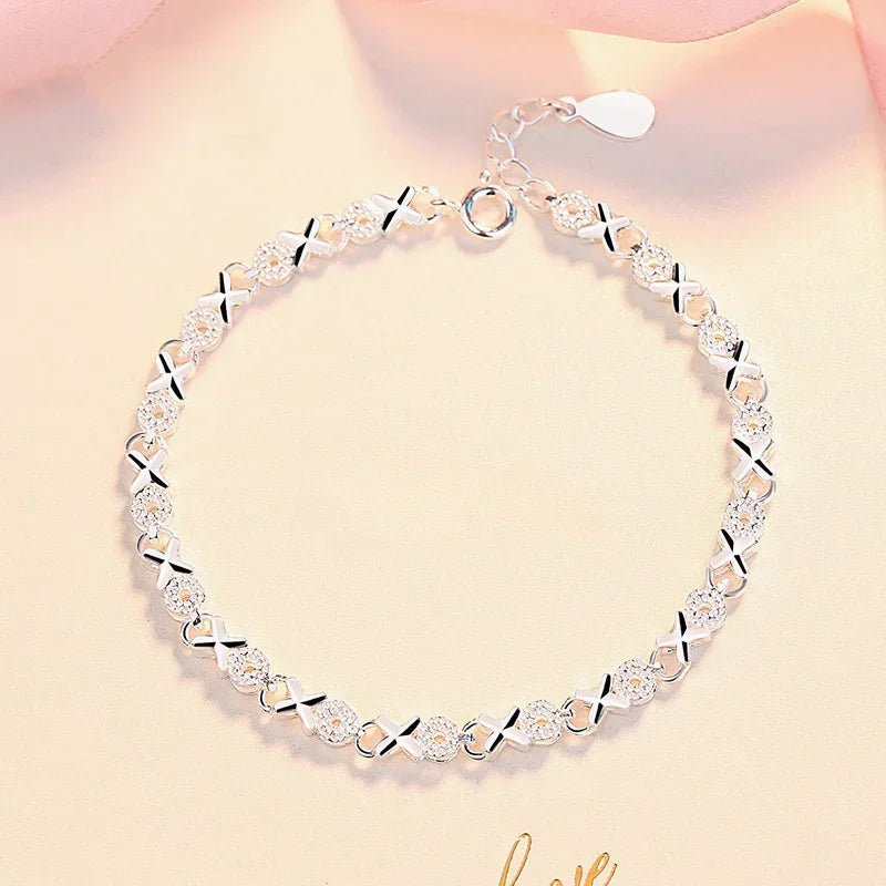 Intertwined Bracelet | Lucky Charm