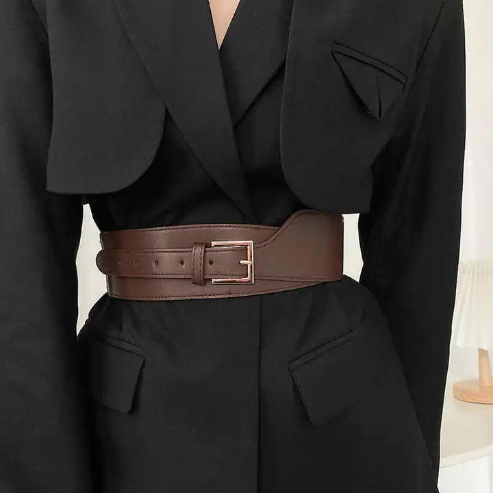 Emma Cinto black cincher