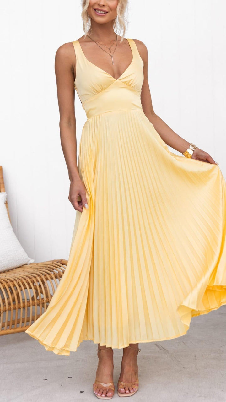Jane | Maxi Pleated Dress with V-Neck