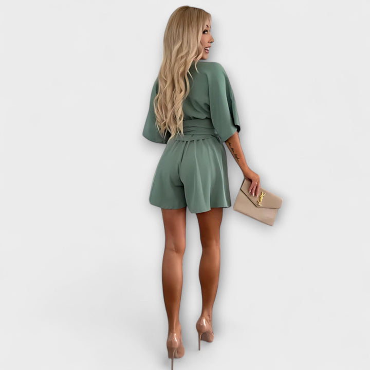 Mathilda - Elegant and Fitted Jumpsuit