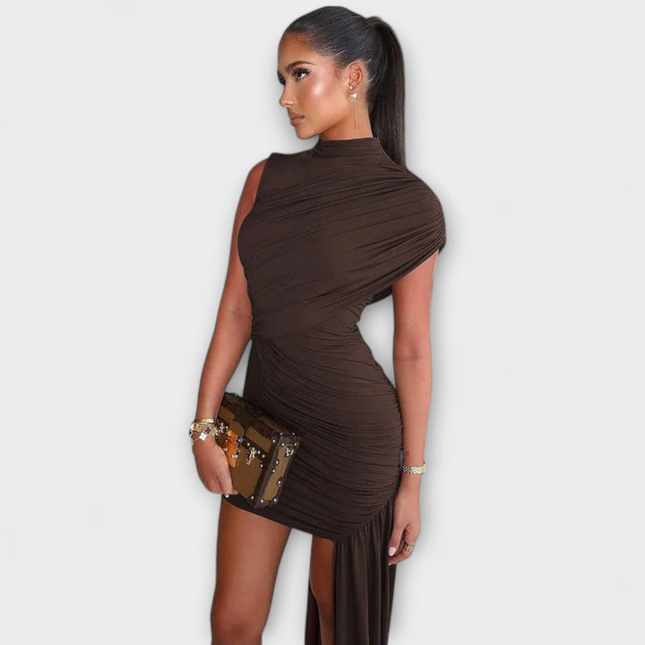 Aurora - Elegant and Fitted Dress with Round Neckline and Pleats