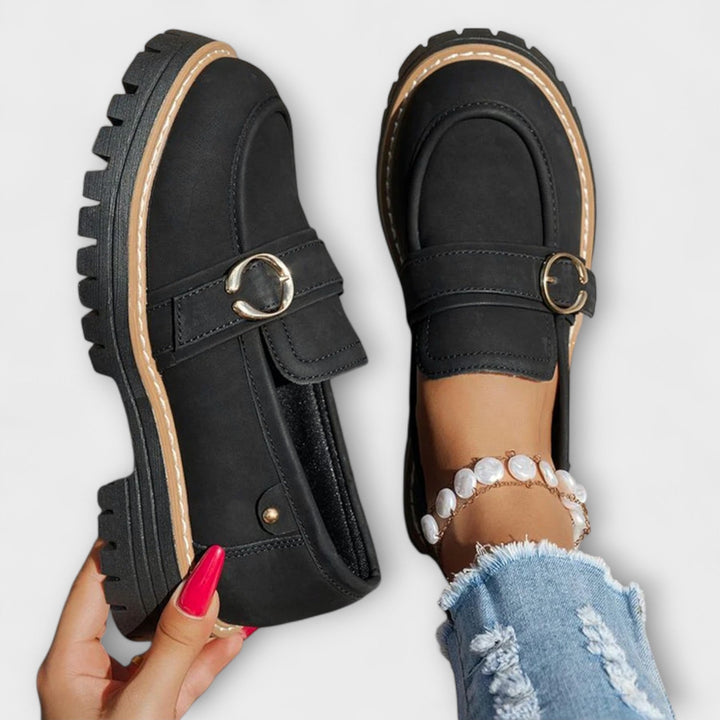 Lora – Casual loafers with a round toe