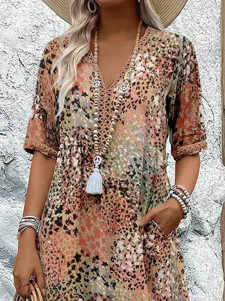 Fatima - Dress with Floral Design