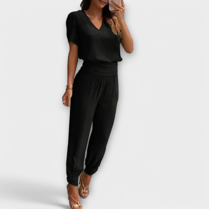 Irmelin – Elegant Set with Blouse and Pants