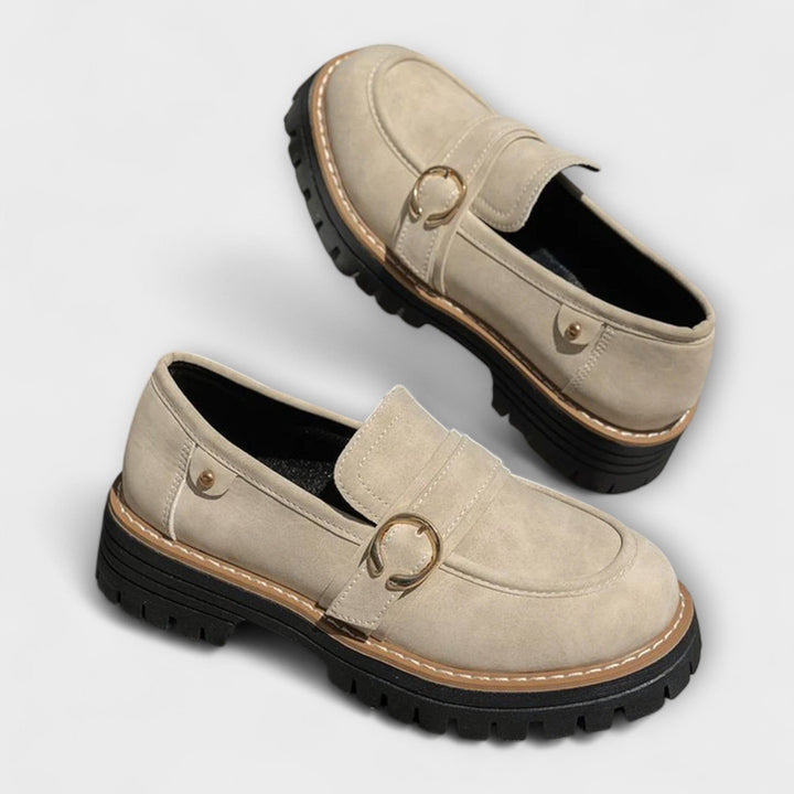 Lora – Casual loafers with a round toe