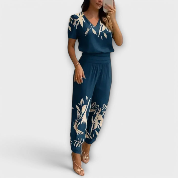 Irmelin – Elegant Set with Blouse and Pants