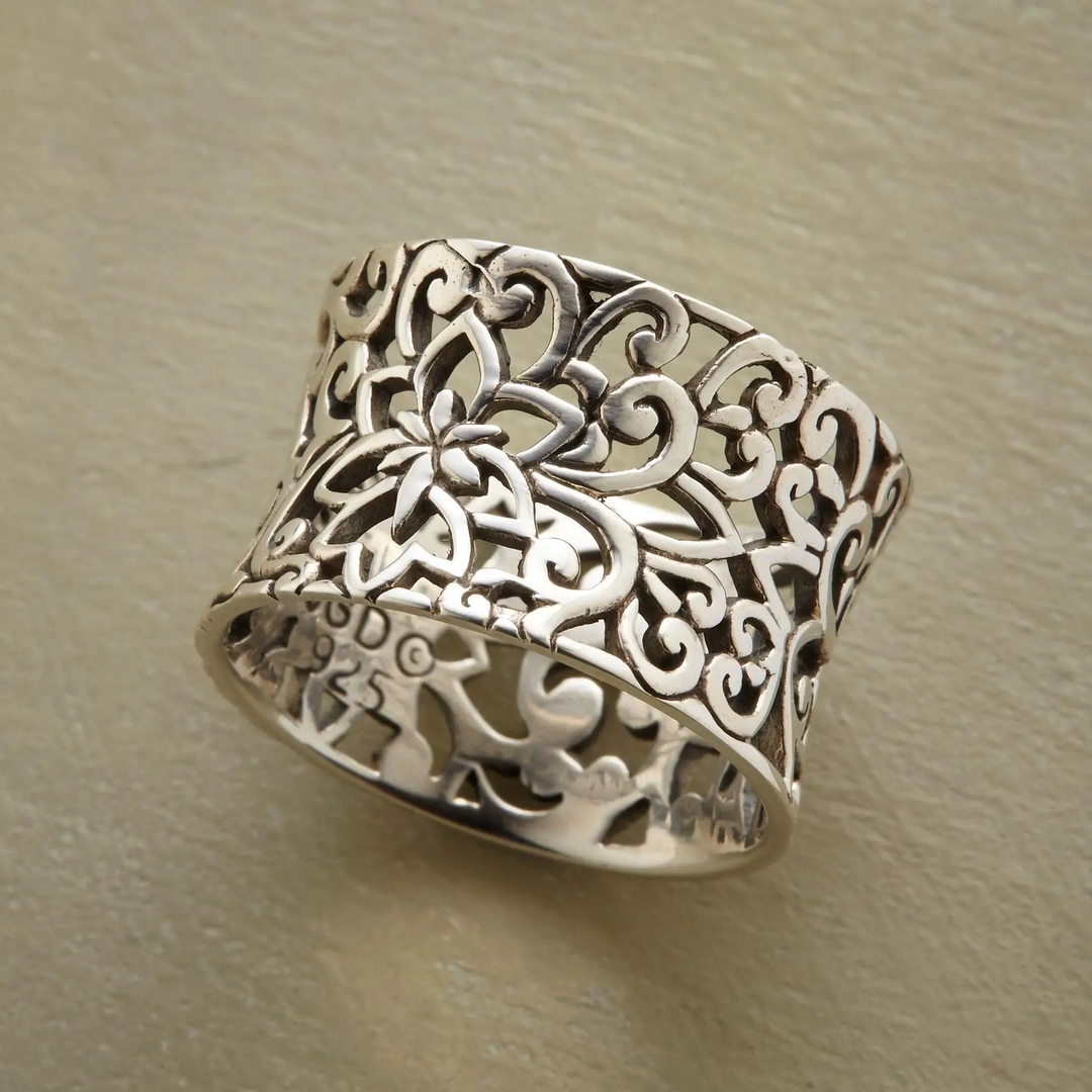 Bonnie - Retro Silver Openwork Ring