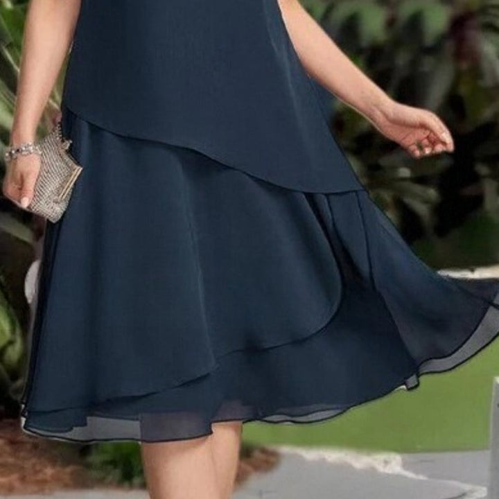 Clarissa - Classic Midi Dress